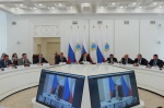 Губернатор Роман Бусаргин провёл постоянно действующее совещание с зампредами и министрами Правительства области, а также главами районов. 