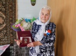 Поздравили труженицу тыла, вдову участника Великой Отечественной войны с 95-летним юбилеем и вручили юбилейную медаль «75 лет Победы в Великой Отечественной войне 1941-1945 годов»