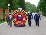 Возложение цветов и венков к памятнику воинам - землякам, погибших в годы Великой Отечественной войны 1941-1945 г.г.
