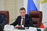 Губернатор Роман Бусаргин провел постоянно действующее совещание с зампредами и министрами Правительства области. 