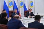 Губернатор Роман Бусаргин провел первое в 2024 году постоянно действующее совещание с зампредами и министрами Правительства. 