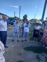 Глава Духовницкого района Сергей Вербин встретился с жителями села Дмитриевка
