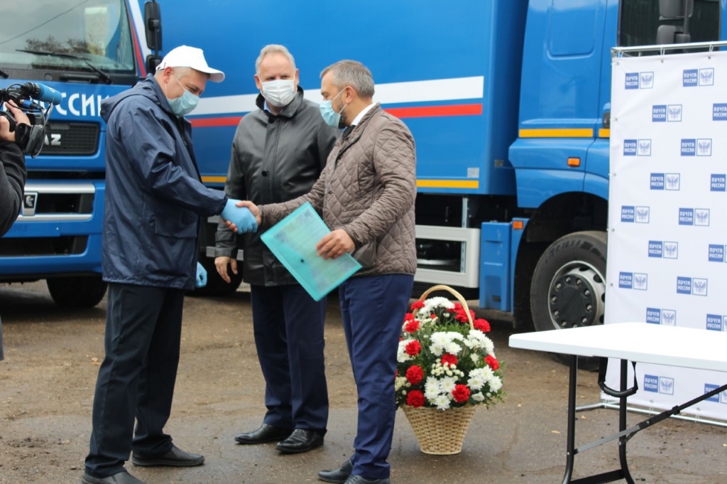 Вручение ключей от новых почтовых автомобилей_-_23.10.2020.JPG